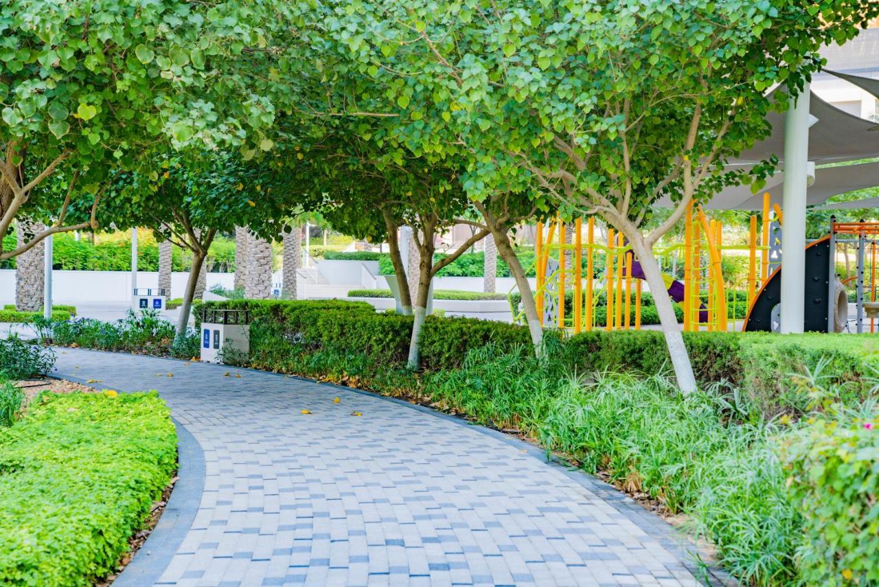 Expo Village Serviced Apartments Dubai Exterior foto